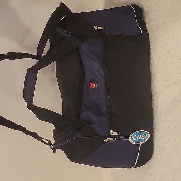 Duffle bag - Picture 1 of 7